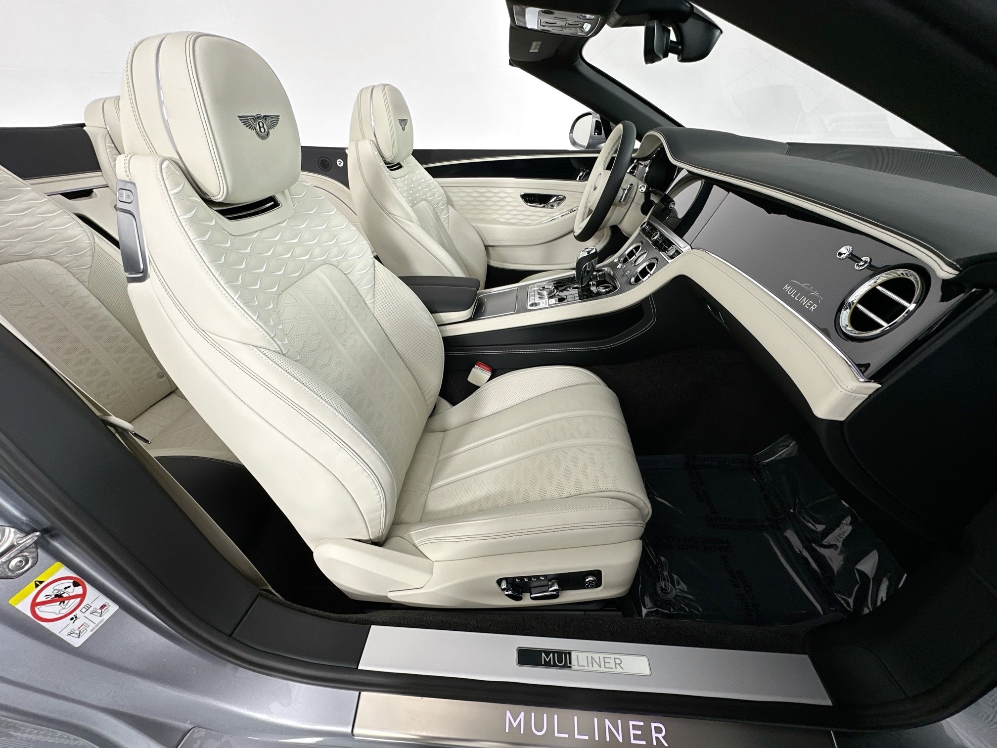 new 2025 Bentley Continental GTC car
