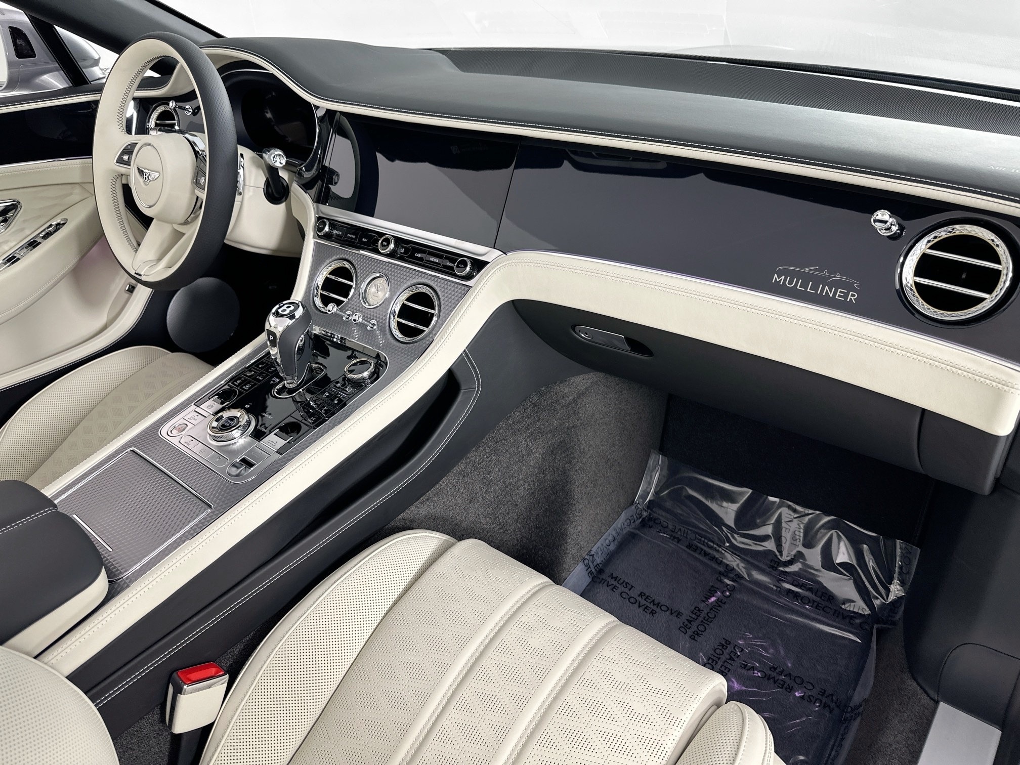 new 2025 Bentley Continental GTC car