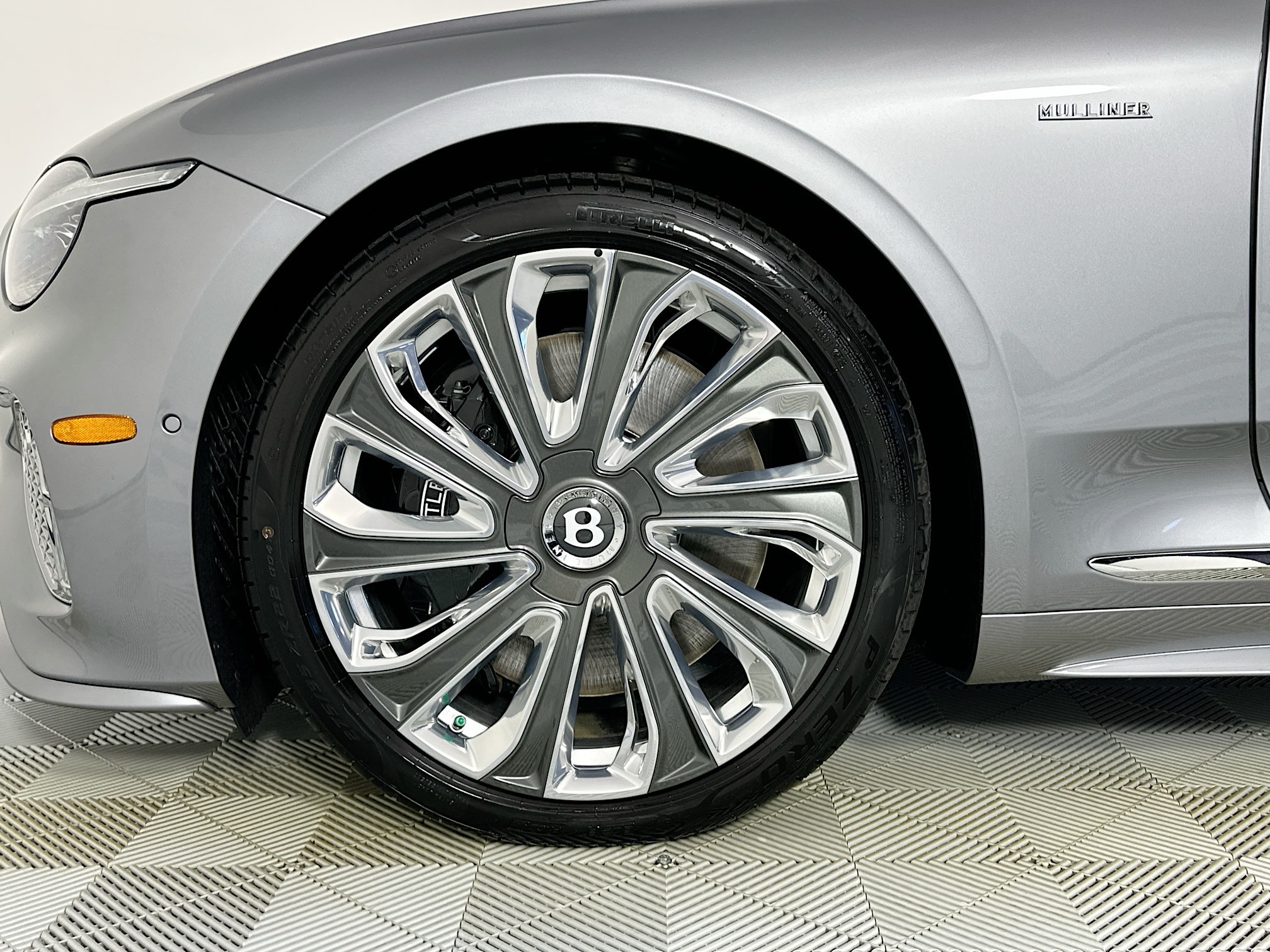 new 2025 Bentley Continental GTC car