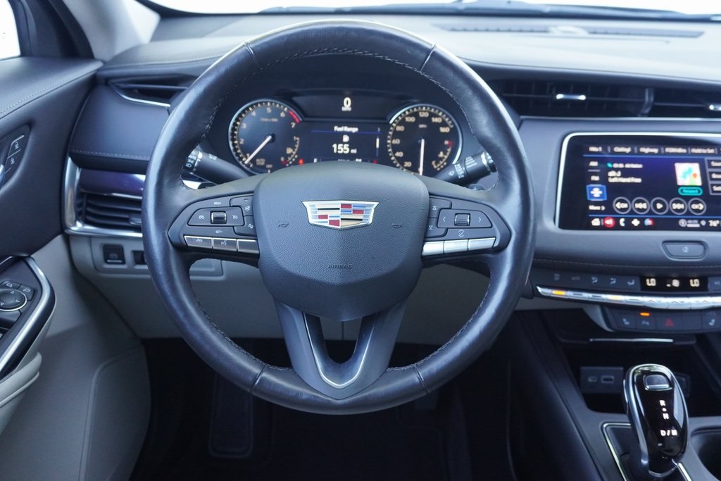 used 2022 Cadillac XT4 car, priced at $23,300