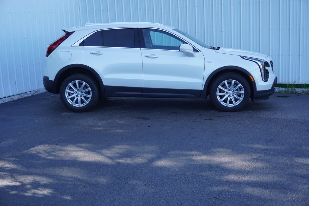 used 2022 Cadillac XT4 car, priced at $23,300