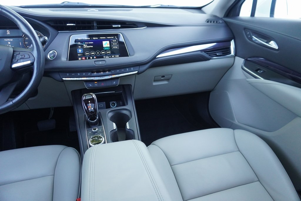 used 2022 Cadillac XT4 car, priced at $23,300