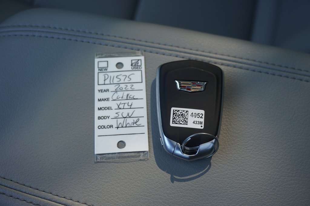 used 2022 Cadillac XT4 car, priced at $23,300