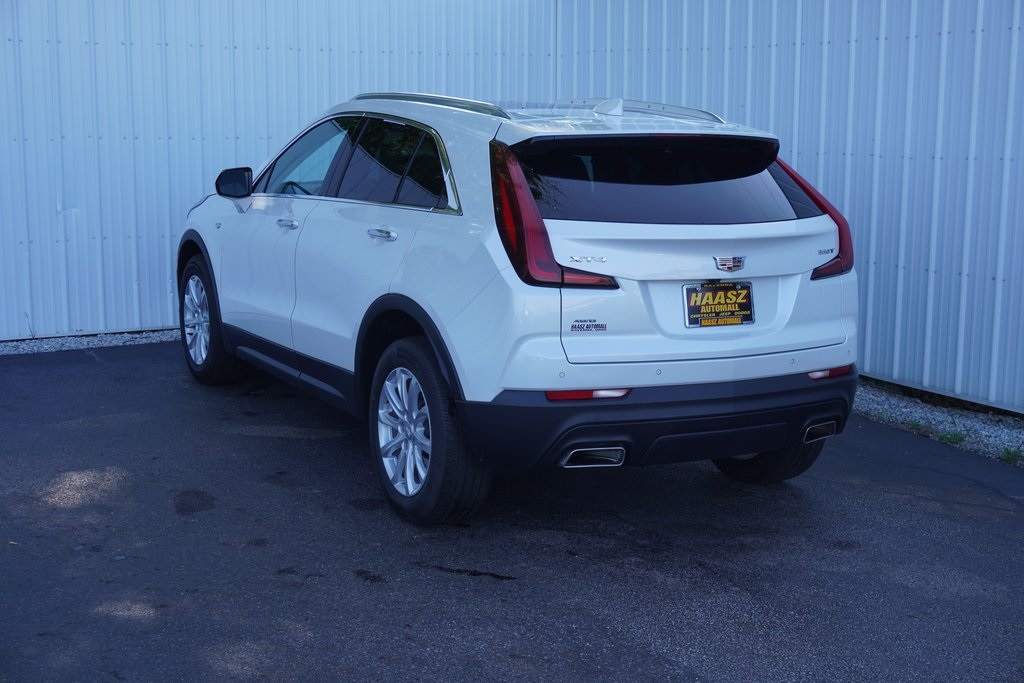 used 2022 Cadillac XT4 car, priced at $23,300