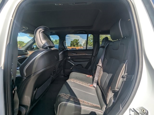 new 2025 Jeep Grand Cherokee car, priced at $59,450