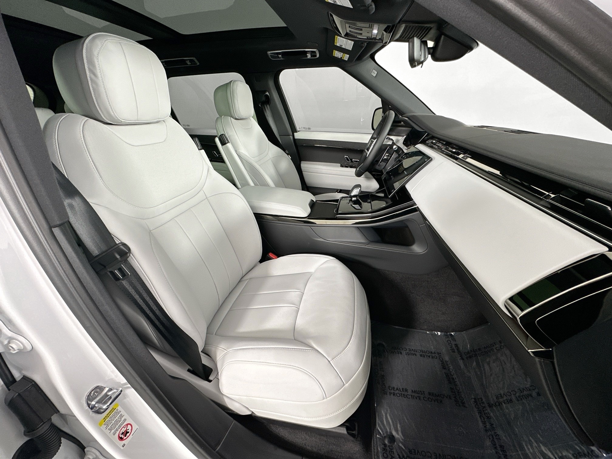 new 2025 Land Rover Range Rover Sport car, priced at $93,625