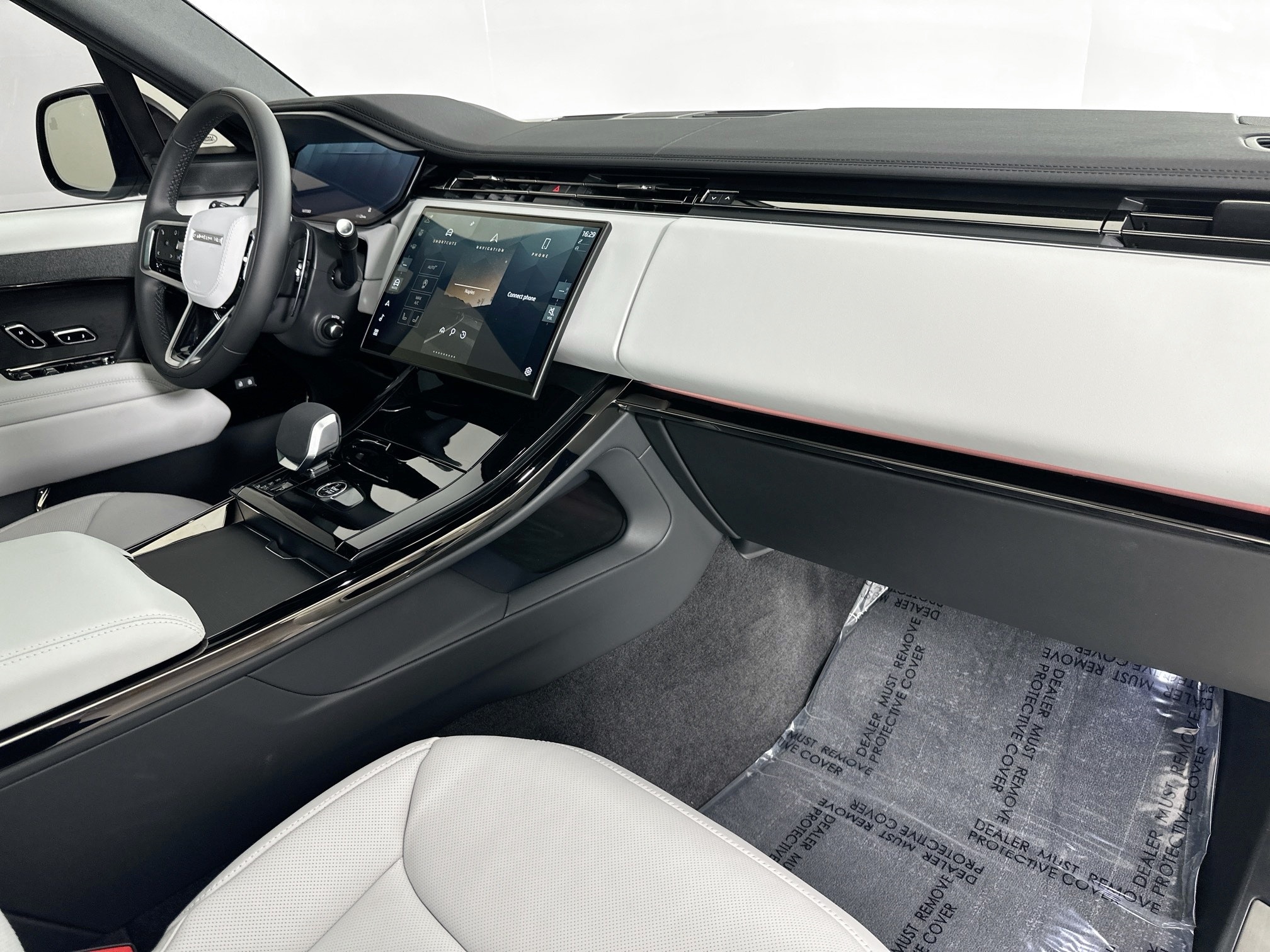 new 2025 Land Rover Range Rover Sport car, priced at $93,625