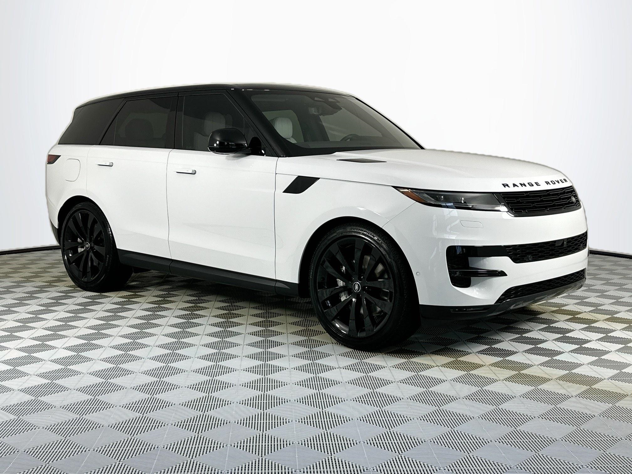 new 2025 Land Rover Range Rover Sport car, priced at $93,625