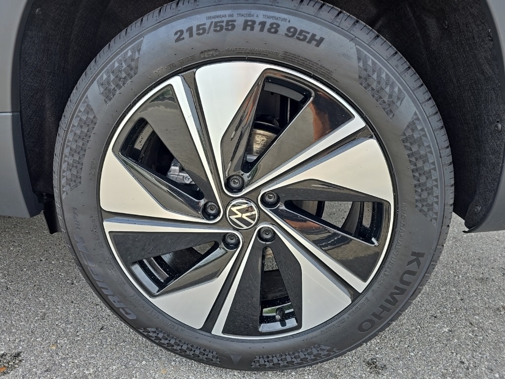 new 2025 Volkswagen Taos car, priced at $30,900