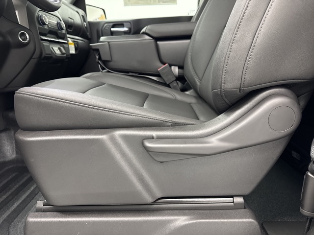 new 2026 Chevrolet Silverado 1500 car, priced at $43,000