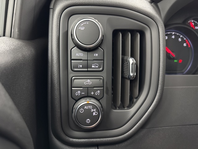 new 2026 Chevrolet Silverado 1500 car, priced at $43,000