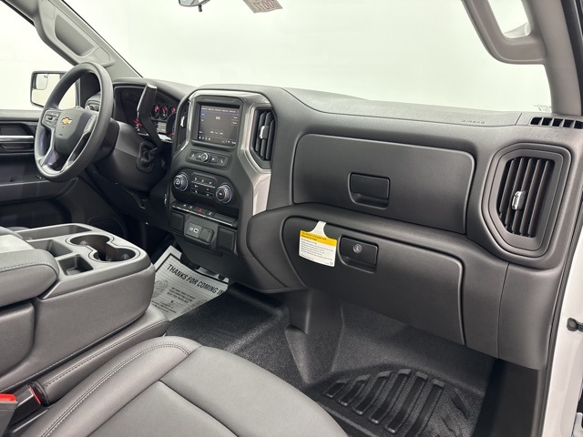 new 2026 Chevrolet Silverado 1500 car, priced at $43,000
