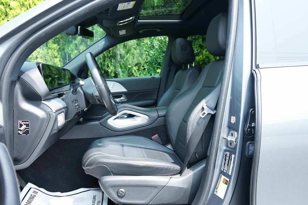 used 2022 Mercedes-Benz GLE car, priced at $35,995