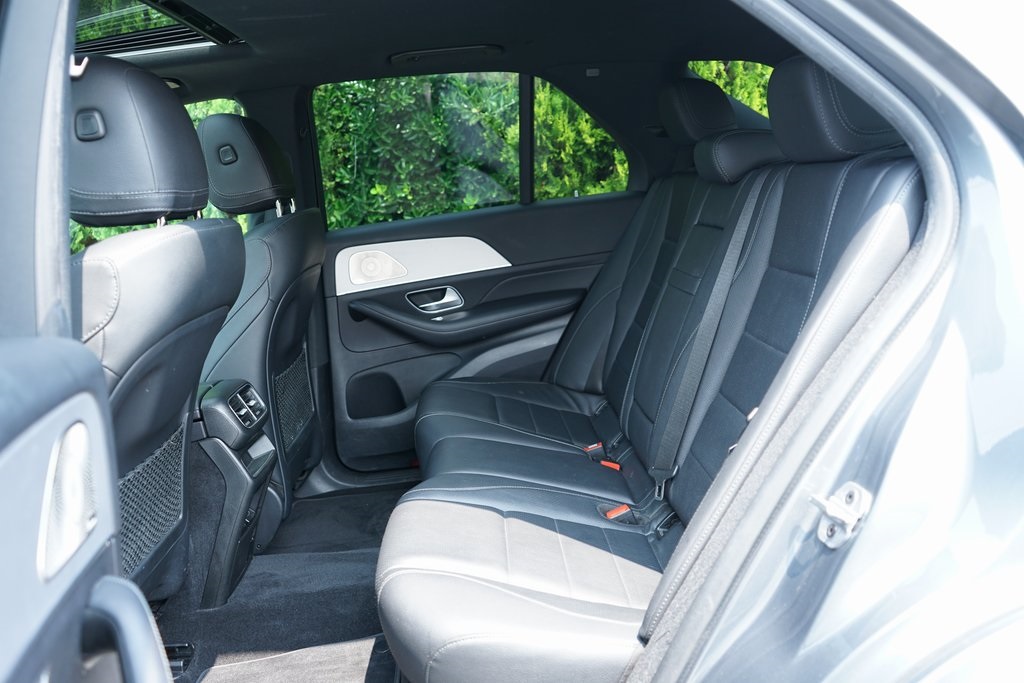 used 2022 Mercedes-Benz GLE car, priced at $35,995