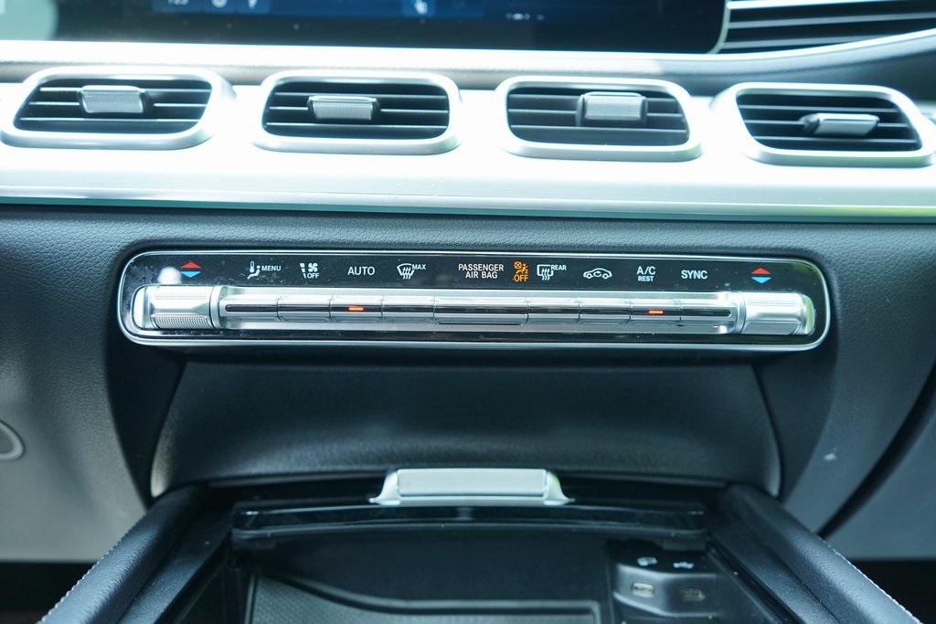 used 2022 Mercedes-Benz GLE car, priced at $35,995