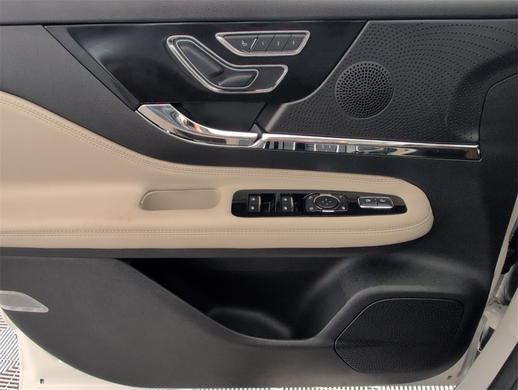 new 2025 Lincoln Corsair car, priced at $41,213