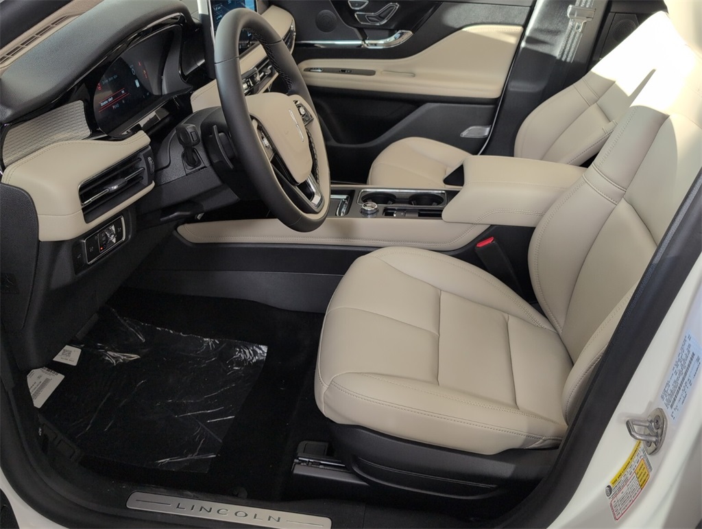new 2025 Lincoln Corsair car, priced at $41,213
