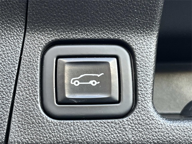 used 2022 GMC Acadia car, priced at $25,988