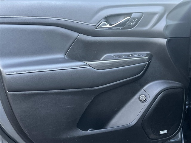 used 2022 GMC Acadia car, priced at $25,988