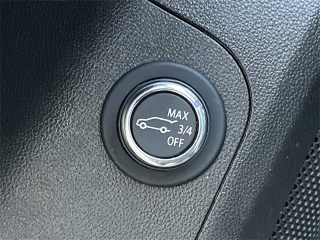 used 2022 GMC Acadia car, priced at $25,988