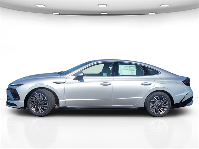 new 2025 Hyundai Sonata Hybrid car, priced at $29,845