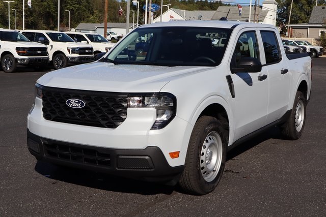 new 2025 Ford Maverick car, priced at $32,139