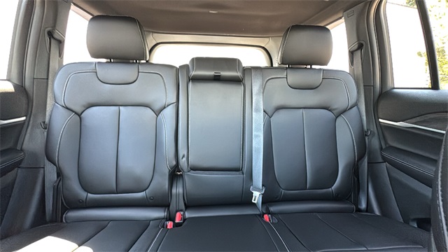 new 2025 Jeep Grand Cherokee car, priced at $48,340