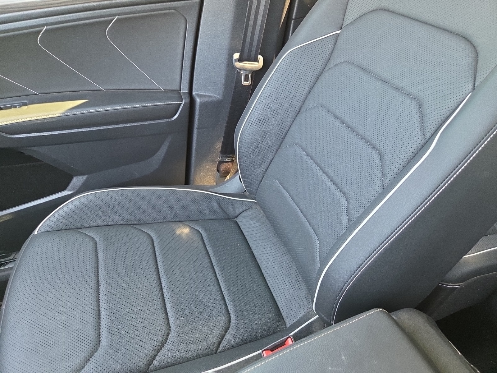 used 2023 Volkswagen Tiguan car, priced at $31,500