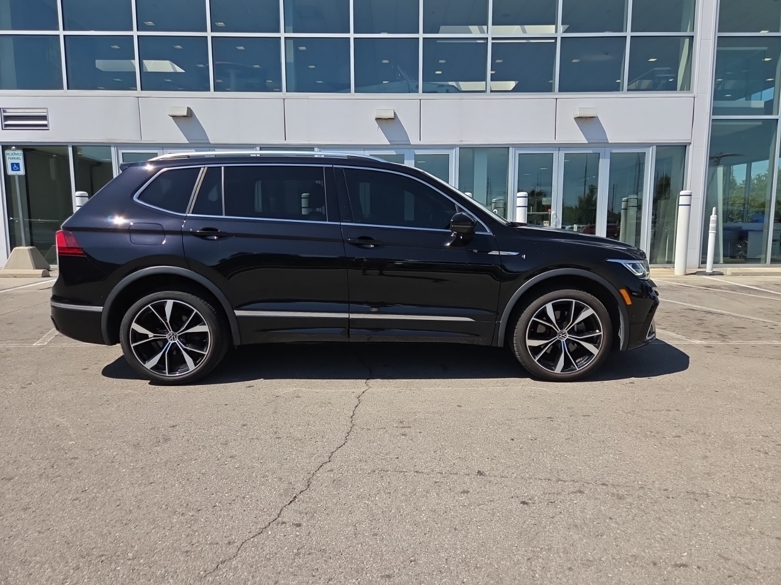 used 2023 Volkswagen Tiguan car, priced at $31,500