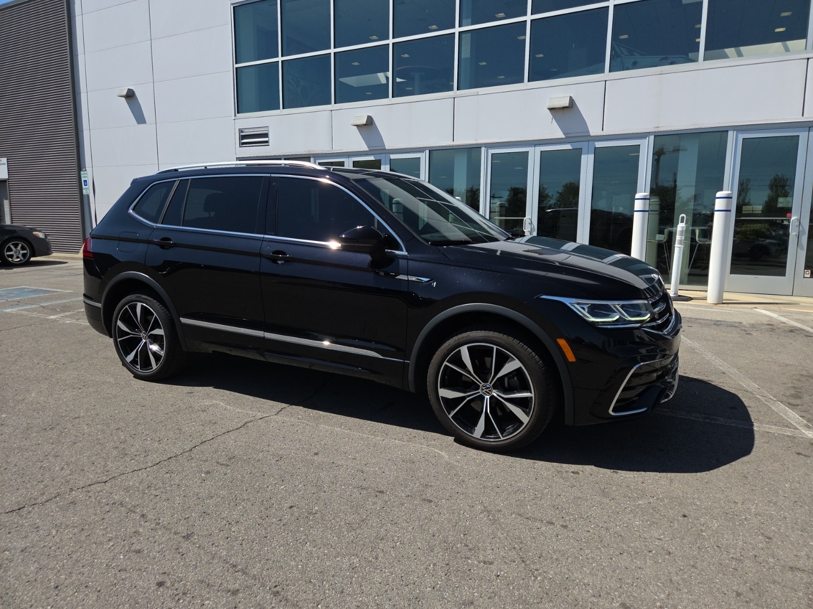 used 2023 Volkswagen Tiguan car, priced at $31,500