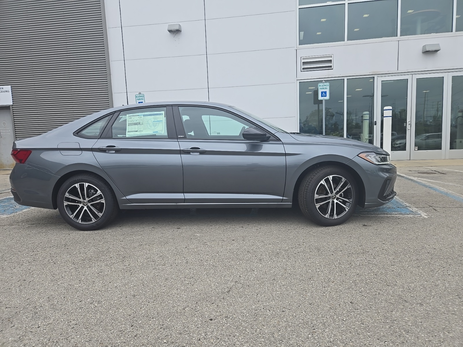 new 2025 Volkswagen Jetta car