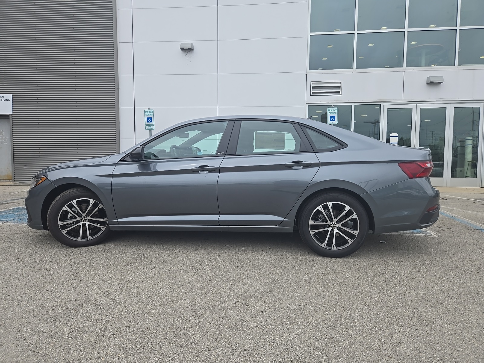new 2025 Volkswagen Jetta car