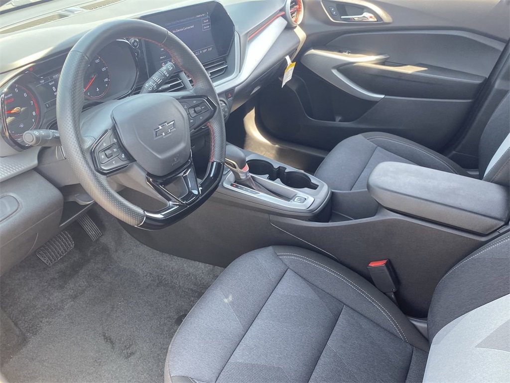used 2025 Chevrolet Trax car, priced at $23,491