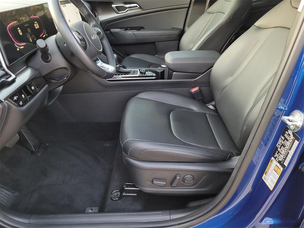 used 2025 Kia Sportage car, priced at $27,990