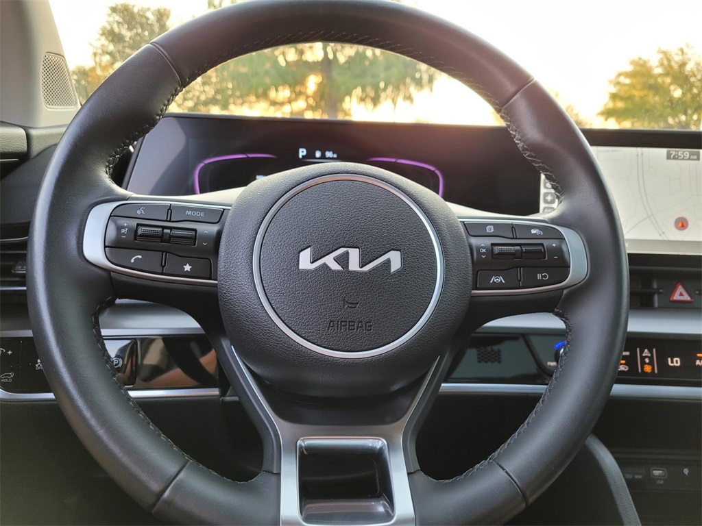 used 2025 Kia Sportage car, priced at $27,990