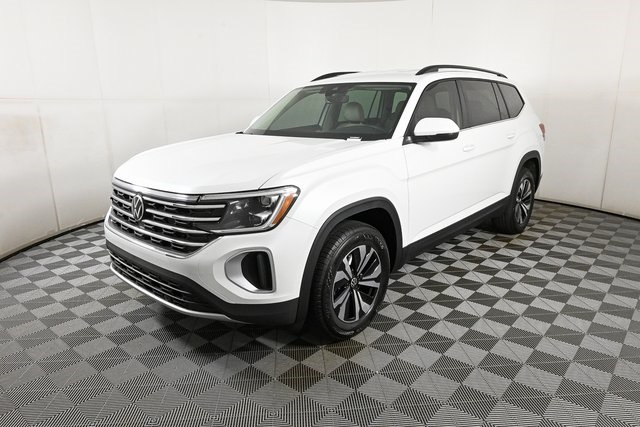 new 2026 Volkswagen Atlas car, priced at $43,411