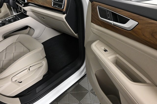 new 2026 Volkswagen Atlas car, priced at $43,411