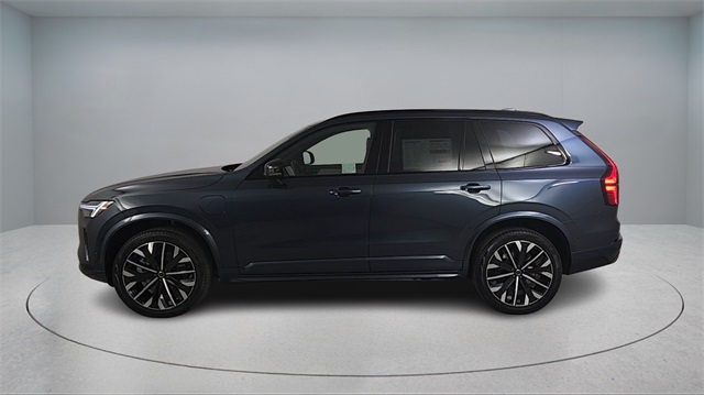 new 2026 Volvo XC90 Plug-In Hybrid car, priced at $89,570