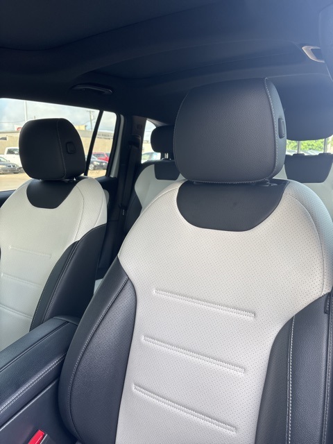 used 2022 Mercedes-Benz GLB car, priced at $34,212