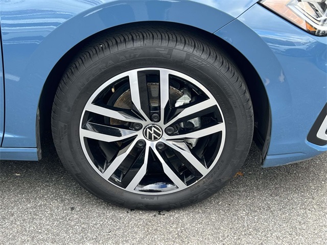 used 2025 Volkswagen Jetta car, priced at $26,082