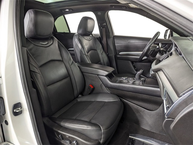 used 2023 Cadillac XT4 car, priced at $28,981
