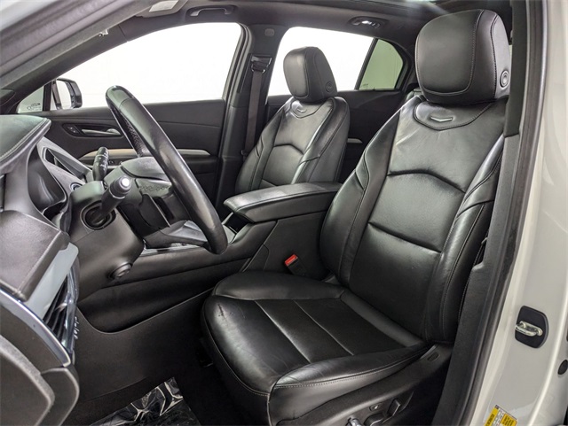 used 2023 Cadillac XT4 car, priced at $28,981