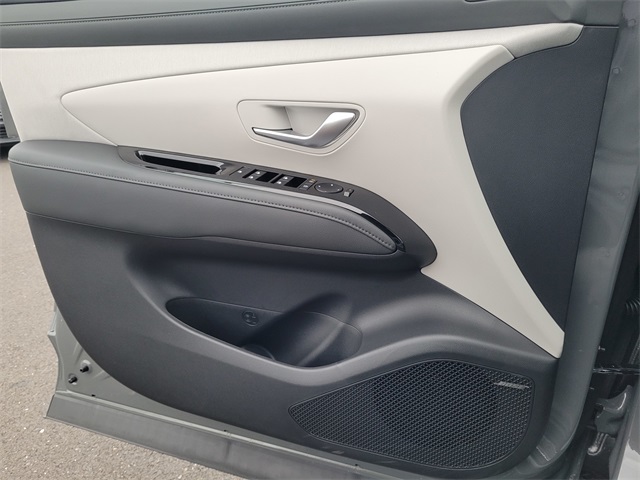new 2025 Hyundai Tucson car, priced at $37,914