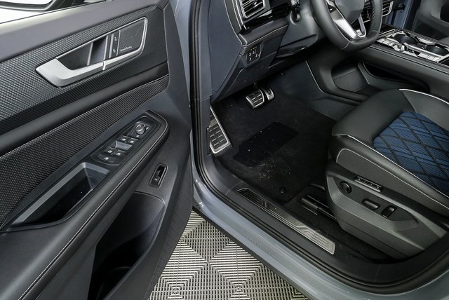 new 2026 Volkswagen Atlas Cross Sport car, priced at $57,847