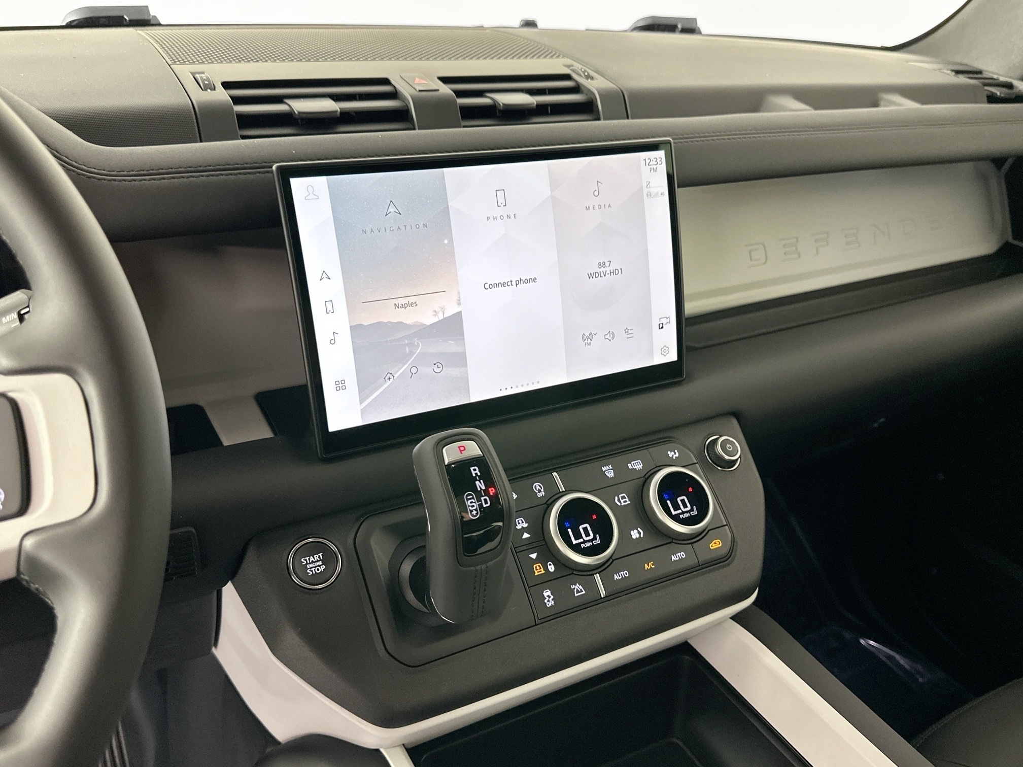 new 2025 Land Rover Defender 110 car