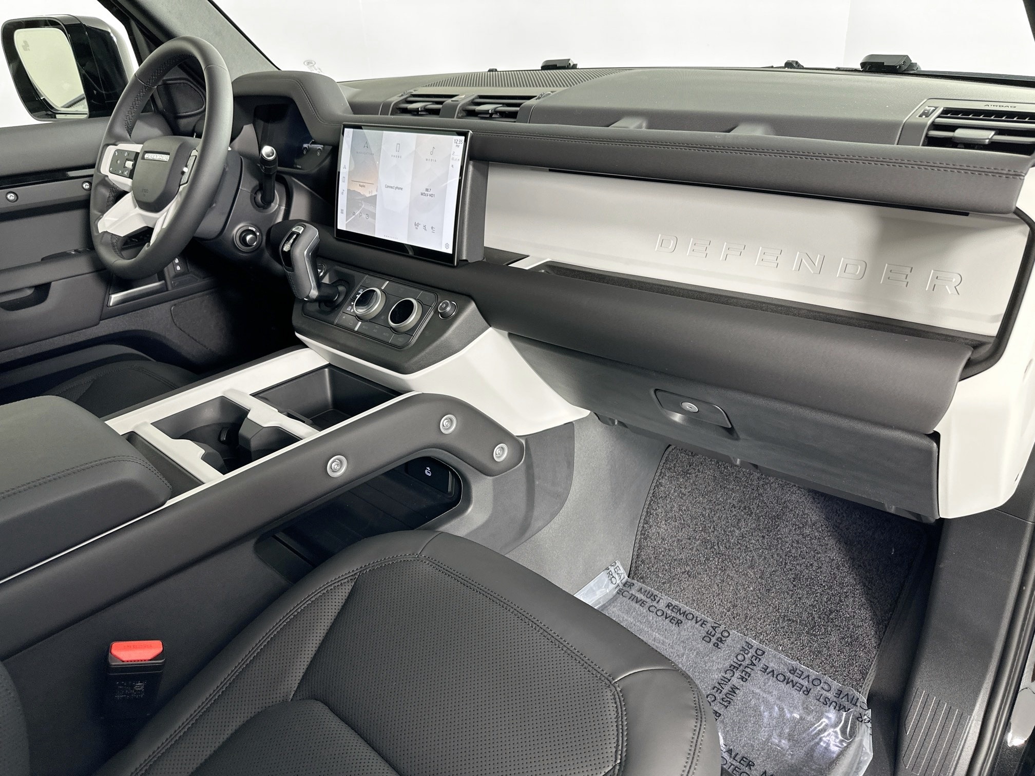new 2025 Land Rover Defender 110 car