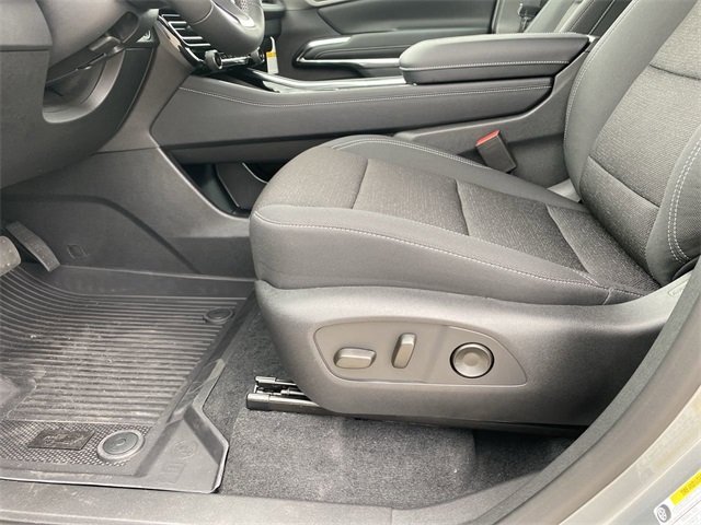 new 2025 Chevrolet Traverse car, priced at $41,755