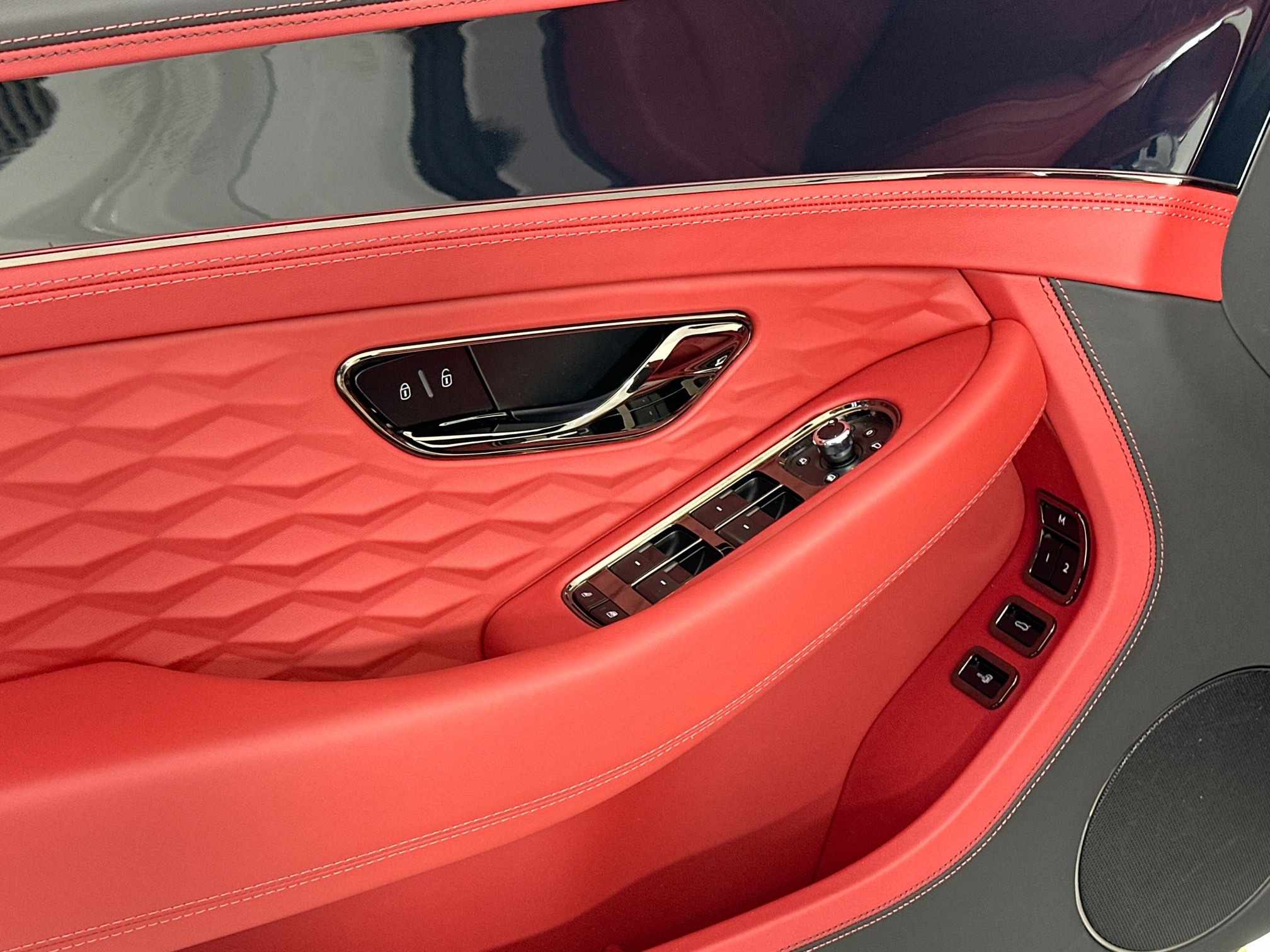 new 2025 Bentley Continental GTC car