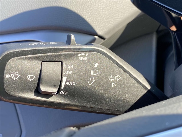 new 2025 Volkswagen ID.4 car, priced at $47,261