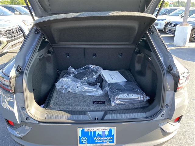 new 2025 Volkswagen ID.4 car, priced at $47,261